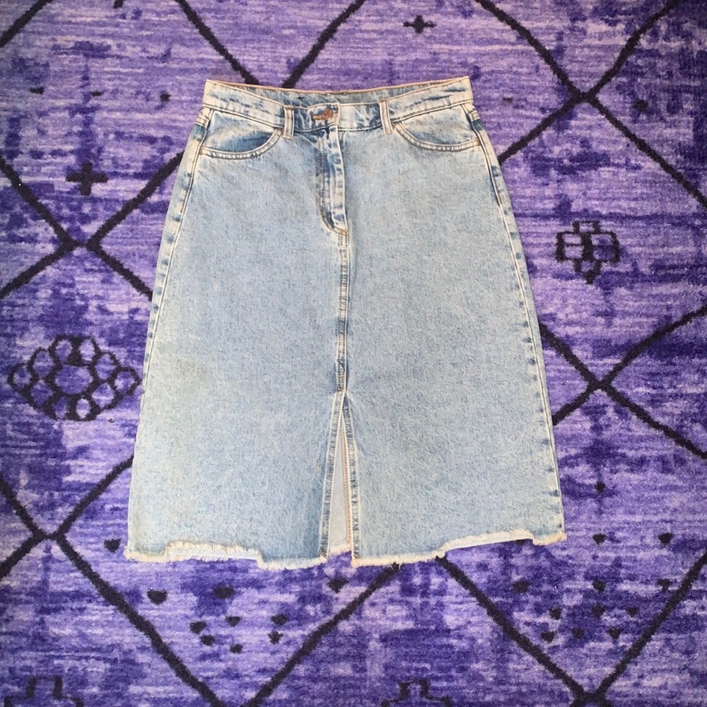Long Denim skirt with raw hem and split